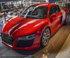 Audi R8 красный